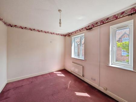 2 bedroom Terraced House for sale in The Grove, Warminster, BA12