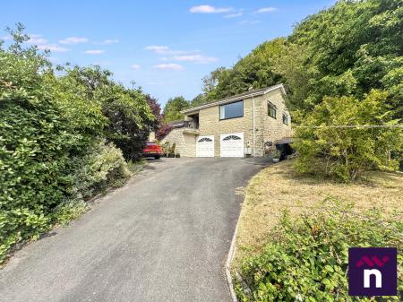 4 bedroom Detached house for sale in The Downlands, Warminster, BA12