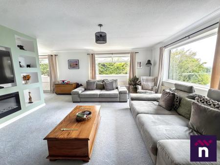 4 bedroom Detached house for sale in The Downlands, Warminster, BA12