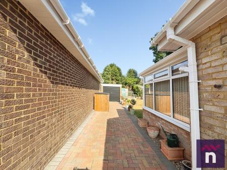 2 bedroom Bungalow for sale in Damask Way, Warminster, BA12
