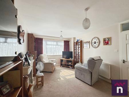 2 bedroom Bungalow for sale in Damask Way, Warminster, BA12