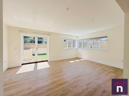 4 bedroom Detached house to let in West street, Warminster, BA12