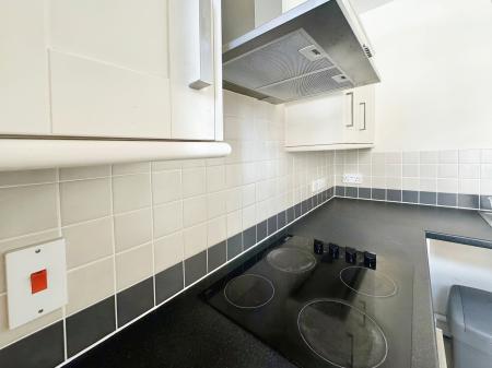 1 bedroom Flat to let in High Street, Warminster, BA12