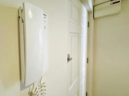 1 bedroom Flat to let in High Street, Warminster, BA12