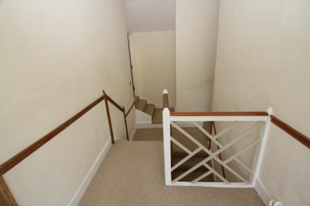 5 bedroom Terraced House to let in High Street, Heytesbury, BA12