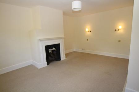 5 bedroom Terraced House to let in High Street, Heytesbury, BA12