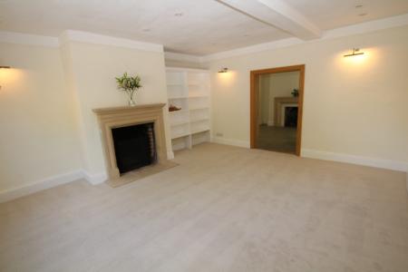 5 bedroom Terraced House to let in High Street, Heytesbury, BA12
