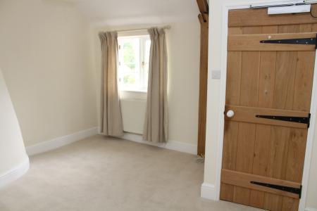 5 bedroom Terraced House to let in High Street, Heytesbury, BA12