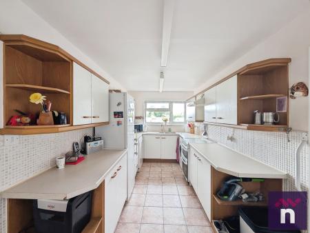3 bedroom Detached house for sale in Woodcock Gardens, Warminster, BA12