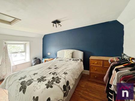 2 bedroom Semi-detached house for sale in Sambourne Road, Warminster, BA12