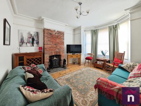 4 bedroom Terraced House for sale in Boreham Road, Warminster, BA12