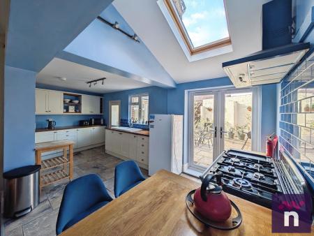 4 bedroom Terraced House for sale in Boreham Road, Warminster, BA12