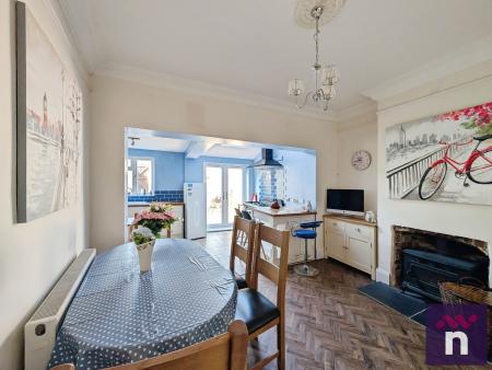 4 bedroom Terraced House for sale in Boreham Road, Warminster, BA12