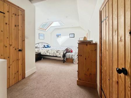 4 bedroom Terraced House for sale in Boreham Road, Warminster, BA12