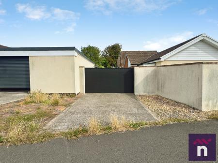 2 bedroom Detached bungalow for sale in Wylye Road, Warminster, BA12