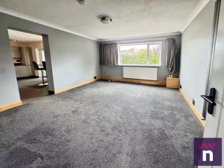 2 bedroom Detached bungalow for sale in Wylye Road, Warminster, BA12