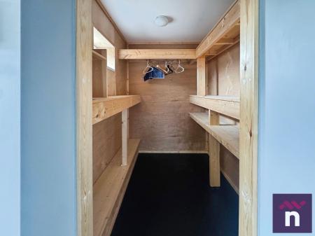 2 bedroom Detached bungalow for sale in Wylye Road, Warminster, BA12