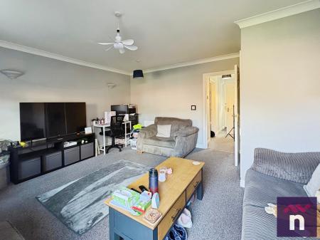 3 bedroom Detached house to let in Bashkir Road, Westbury, BA13