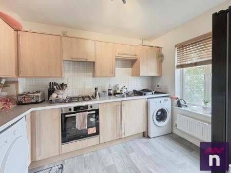 3 bedroom Detached house to let in Bashkir Road, Westbury, BA13