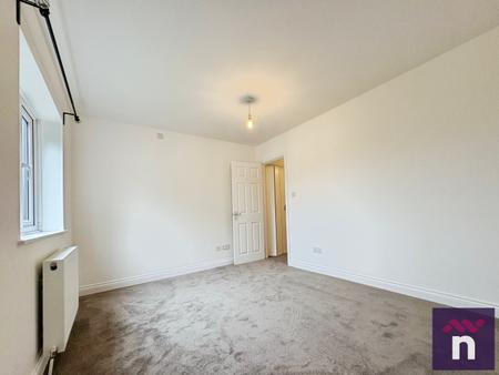 2 bedroom Flat to let in Buttons Yard, Warminster, BA12
