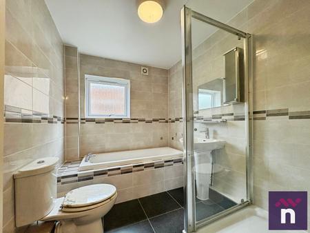 2 bedroom Flat to let in Buttons Yard, Warminster, BA12