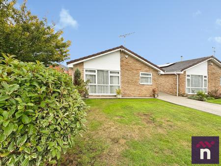 2 bedroom Bungalow for sale in Damask Way, Warminster, BA12