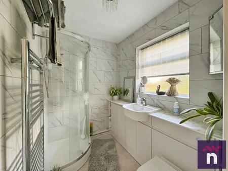 2 bedroom Semi-detached bungalow for sale in Coleridge Close, Warminster, BA12