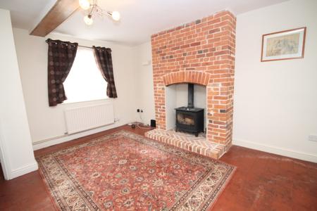 2 bedroom Terraced House to let in Victoria Road, Warminster, BA12