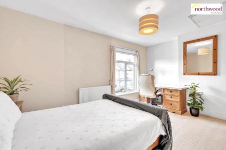 2 bedroom Terraced House for sale in Garfield Street, Watford, WD24