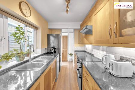 2 bedroom Terraced House for sale in Garfield Street, Watford, WD24