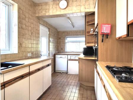 3 bedroom Semi-detached house for sale in North Western Avenue, Watford, WD25