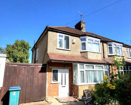 3 bedroom Semi-detached house for sale in North Western Avenue, Watford, WD25