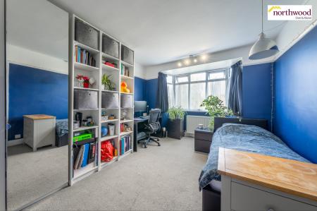 4 bedroom Semi-detached house for sale in Northfield Gardens, Watford, WD24