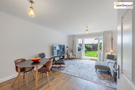 3 bedroom Town house for sale in Rickmansworth Road, Watford, WD18