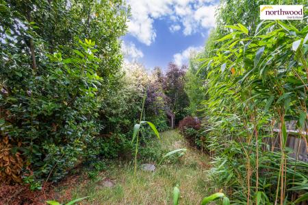 4 bedroom House for sale in Wander Wharf, Kings Langley, WD4