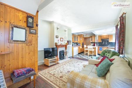 3 bedroom Semi-detached house for sale in Water Lane, Watford, WD17