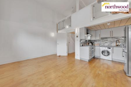 1 bedroom Flat for sale in Gammons Lane, Watford, WD24