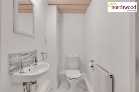 1 bedroom Flat for sale in Gammons Lane, Watford, WD24