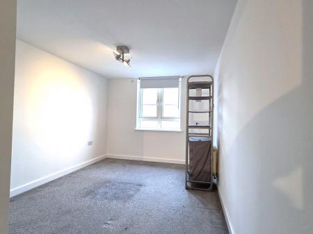 1 bedroom Flat to let in Pumphouse Crescent, Watford, WD17