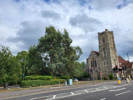 1 bedroom Maisonette to let in Sparrows Herne, Bushey, WD23
