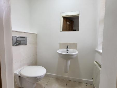 1 bedroom Maisonette to let in Sparrows Herne, Bushey, WD23