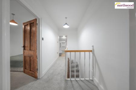 2 bedroom Terraced House for sale in Loates Lane, Watford, WD17