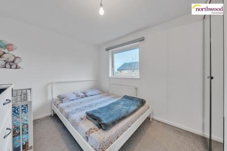 2 bedroom Semi-detached house for sale in Greensward, Bushey, WD23