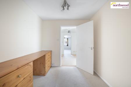 2 bedroom Flat for sale in Pioneer Way, Watford, WD18