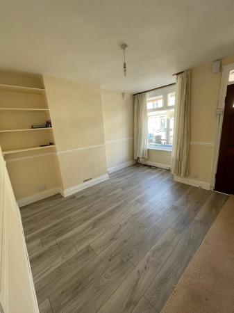 2 bedroom Terraced House to let in Regent Street, Watford, WD24