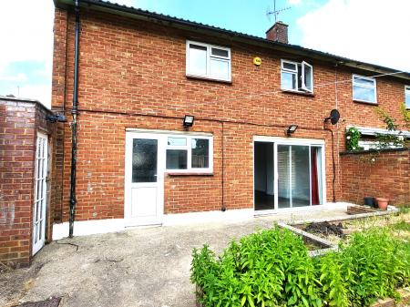 3 bedroom Terraced House to let in Lea Bushes, Garston, Watford, WD25