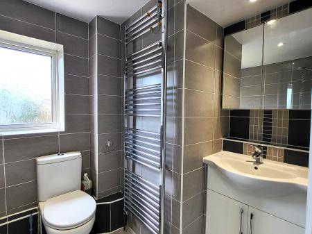 3 bedroom Terraced House to let in Lea Bushes, Garston, Watford, WD25