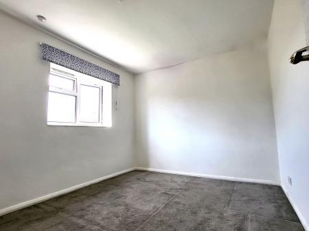 3 bedroom Terraced House to let in Lea Bushes, Garston, Watford, WD25