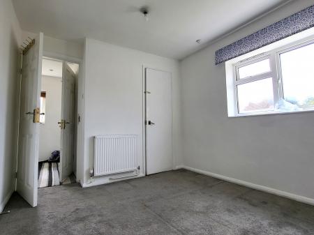 3 bedroom Terraced House to let in Lea Bushes, Garston, Watford, WD25