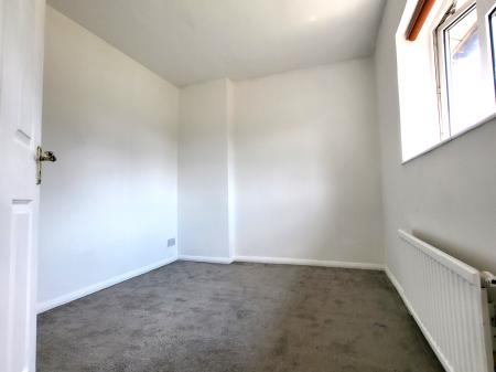 3 bedroom Terraced House to let in Lea Bushes, Garston, Watford, WD25